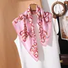 Bufanda de Seda Elegante y Suave de 70 cm para Mujer, Bufanda Cuadrada Versátil Nueva de Primavera y Verano, Adecuada para el Trabajo, Camisas, Trajes y como Pequeño Accesorio para el Cuello