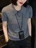 Camiseta de Punto Gris con Cuello Polo de Manga Corta Estilo Old Money para Mujer, Moda de Verano, Rejuvenecedora, Corte Entallado, Favorecedora, Top de Hombro Normal