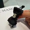 2026 Nuevo Dulce Estilo Pequeño Chanel Malla Lazo Pinza Banana Pasador de Pelo Accesorio de Cabello de Gama Alta Al por Mayor