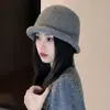 Chapéu de Pescador de Veludo Cotelê de Alta Qualidade para Mulheres, Novo Chapéu Casual Versátil para Rosto Pequeno de Outono e Inverno, Pequeno Fedora Multi-Uso
