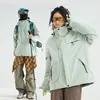 Fornecimento Direto da Fábrica Jaqueta de Esqui à Prova de Vento e Impermeável Três em Um Feminina 2026 Novo Estilo Petite Roupas de Montanhismo e Caminhada ao Ar Livre Masculino