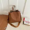 Bolso Cubo Vintage con Patrón de Lichi para Mujer, Bolso de Mano Simple y Versátil para Principios de Otoño, Adecuado para el Viaje Diario, Bolso de Hombro y Cruzado