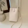 Bolsa de Luxo Feminina 2026 Nova Coleção Primavera/Verão Popular Bolsa Transversal para Celular Padrão Lichia Exquisite e Linda Bolsa de Ombro