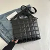 Bolsa de Mão Grande Capacidade Moda Tendência 2025 Nova Elegante para Estudo Bolsa Branca de Ombro Único Transversal Bolsa Tote Casual