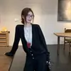 Traje Casual Cuello en V Falso Dos Piezas Suéter de Manga Larga para Mujer 2025 Otoño Pantalones de Pierna Ancha de Cintura Alta Conjunto de Dos Piezas