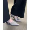 Versión de cuero suave~Zapatos de tacón de cuña retro de cuero suave con punta de camelia, poco profundos, de una sola pieza para mujer, versátiles para ir al trabajo, zapatos Mary Jane de tacón alto