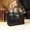 Bolso Europeo y Americano Estilo Nuevo 2026, Elegante Bolso Platino, Bolso Grande con Patrón de Cocodrilo, Bolso para Mamá de Mediana Edad, Bolso de Cuero Rígido para Mujer