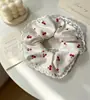 Goma para coleta estilo encaje con adorno floral, Scrunchie estilo coreano para mujer, Suministro para tienda de accesorios, Directo de la fábrica fuente