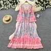Vestido largo de manga larga con cuello en V y estampado estilo vacacional para mujer, colección otoño 2026, con cintura ceñida, efecto adelgazante y una silueta fluida y elegante
