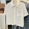 Camisa de Manga Corta Holgada Estilo Coreano con Cuello Polo para Mujer, Nuevo Diseño Único, Adelgazante, Rejuvenecedor, Top con Cordón, Moderno