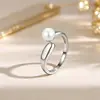 Joyería de mano plata de ley S925 perla de agua dulce natural anillo abierto diseño de nicho sentido del diseño anillo para el dedo índice accesorios ajustables venta al por mayor