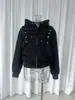 Moletom com zíper e capuz estilo punk para mulheres, moda de rua outonal, retalhos com fivelas de metal, top preto
