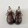 Zapatos de cuero para mujer color café, que aumentan la altura, con suela gruesa, nuevo modelo de otoño 2026, adecuados para combinar con faldas, mocasines estilo británico retro con suela blanda