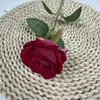 Rosa Artificial Popular de Veludo com Pérola, Flor Artificial de Haste Única, Flor Artificial Realista para Casamento com Toque de Luxo