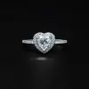 Comercio exterior transfronterizo nuevo anillo de plata de ley moissanita forma de corazón moisan simple precisión anillo de mujer en stock al por mayor