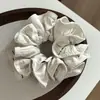 Novedoso Scrunchie Coreano Versátil Retro de Tela Plisada con Diseño Único y Tacto de Alta Gama para Mujer