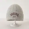 Conjunto de dos piezas de gorro y bufanda para niños, gorro de lana de invierno, gorro de punto cálido, traje de bufanda estilo occidental para bebé, estilo coreano