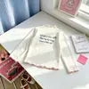 Camada Base Manga Longa com Acabamento de Fungo Negro para Meninas Outono Inverno Cor Sólida Camada Base de Renda Estilo Doce Top Fofo de Menina Pequena Comércio Exterior