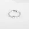 Anillo de apertura ajustable de cobre con incrustaciones de circonita, 26 letras del alfabeto inglés, joyería de moda de alto nivel y temperamento, para cruzar fronteras