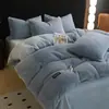 Juego de cuatro piezas de sábana bajera acolchada de terciopelo medio, colcha de terciopelo de leche engrosada de invierno, funda de edredón de terciopelo coral, ropa de cama de felpa