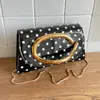 2026 Verano Nuevo Elegante Retro Cadena Moda Simple Versátil Hombro Cruzado Pequeño Cuadrado Bolso Transfronterizo