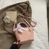 Bolso de mano tipo cesta de verduras bolso tote pequeño 2026 verano nuevo dulce suave nicho sensación de alta gama versátil para el día a día bolso cruzado