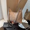 Bolsa de Corrente de Diamantes Feminina Grande Capacidade 2025 Novo Design Nicho Bolsa Transversal de Ombro Único Primavera e Verão Bolsa Dumpling para Trabalho
