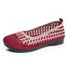 Nuevos zapatos de tela antiguos de Beijing para mujer, zapatos casuales de suela blanda de malla hueca, zapatos de mamá de boca baja que combinan con todo, zapatos planos de una sola capa para mujer