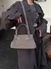 2026 Bolso de Lujo Ligero Francés para Mujer Bolso de Mano de Piel de Vaca Mate Bolso de Hombro Bolso Cruzado Moda Exquisito Bolso de Piel Genuina para Mujer Venta al por Mayor