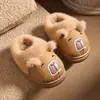 2026 Nuevas Pantuflas de Algodón Capibara Antideslizantes Impermeables Suela Suave Comodidad para el Hogar Superficie de PU Pantuflas de Algodón de Dibujos Animados