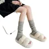 Calcetines de mujer otoño e invierno tejidos calcetines de pila de chica caliente muestran las piernas delgadas piernas gruesas combinan con todo cubierta de pierna simple calcetines cálidos para mujer Gris