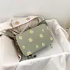 Bolso Cruzado Estilo Coreano Transfronterizo para Mujer, Moderno y Versátil, Bolso Cuadrado Pequeño Fresco con Correa Ancha, Bolso de Hombro Nuevo de Moda con Margarita