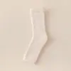 Meias de flanela coral para mulheres, comprimento médio da panturrilha, grossas e quentes para outono e inverno, adequadas para usar em casa, meias de chão, meias para dormir e cuidados pós-parto