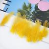 Gran variedad de materiales para manualidades, decoración y accesorios para el cabello de mujer, ideales para crear atrapasueños con plumas, juguetes para gatos y mucho más.