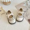 Sapatos Pequenos de Couro para Meninas 2026 Outono Novo Estilo Sapatos de Princesa Infantis Sapatos Individuais para Bebês Sapatos de Couro Infantis Sapatos de Couro Versáteis da Moda