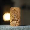 Pendente Escultura em Relevo de Madeira de Ágar de Qinan Marca Tara Estilo Chinês Ornamentos de Mão