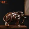 Ornamento de Elefante Esculpido em Ébano Elefante Sólido Esculpido Decoração para Casa Sala de Estar Escritório Presente de Inauguração Artesanato
