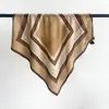 Pañuelo pequeño cuadrado de algodón y lino color marrón estilo Maillard para mujer, estilo nuevo, elegante y versátil, pañuelo decorativo para la cabeza, diadema, pañuelo de cuello, accesorio para la cintura