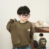 Moletom Infantil Estilo Primavera e Outono Camiseta de Manga Longa Infantil Camada Base para Meninos Mais Velhos Gola Redonda Roupas Infantis da Moda