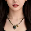 Collar de Cuentas Corazón de Piedra Natural 2025 Nuevo Hecho a Mano de Cuentas Lujo Accesible Cadena para Suéter de Gama Alta Colgante Retro para el Cuello
