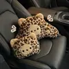 Estampado de Leopardo Gato Reposacabezas y Soporte Lumbar de Coche Peluche Cojín de Soporte Lumbar para Asiento de Coche Linda Almohada de Cuello de Dibujos Animados