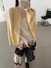 26 Outono Novo Estilo Blusa Estilo Coreano Elegante Cor Sólida Gola Redonda Manga Longa Cardigan de Tricô Feminino Versátil Casual para o Trabalho Casaco