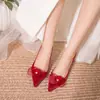 Sapatos de casamento Branco Garça Almofada, sapatos de noiva, saltos agulha vermelhos, novo modelo de primavera 2026, confortáveis para os pés, adequados para o brinde, vestido chinês Xiuhe