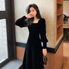 2024 Primavera e Outono Novo Estilo Vestido Elegante Veludo Dourado Vestido Base Feminino Vermelho Formal Vestido Longo Estilo Casual