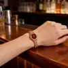 Reloj Ovalado de Cuarzo para Mujer con Correa de Metal, Resistente al Agua, Reloj de Pulsera de Moda, Reloj para Mujer de Lujo Nicho con Esfera de Concha, Reloj Retro