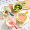 Cuenco cerámico de alta calidad con asa, con decoración bajo vidriado, apto para uso doméstico, para servir comidas, sopas, postres y aperitivos; resistente al calor y duradero