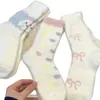 Calcetines holgados rosas cálidos y versátiles de estilo caricatura para otoño e invierno, dulces y lindos, para uso en casa, populares entre niñas y estudiantes