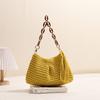 Bolsa de Hombro con Borlas de Algodón Tejido de Venta Caliente Transfronteriza Nueva Bolsa de Paja Plisada de Nicho para Mujer Bolsa de Playa para Vacaciones en la Costa