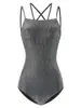 Traje de baño de una pieza estilo carreras 2026 para mujer, que disimula el abdomen y estiliza, adecuado para vacaciones en la playa y aguas termales, disponible para venta al por mayor