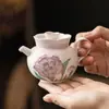 Tetera Pequeña Tallada Clavel Granada Pintada a Mano de Fábrica Cerámica China Set de Té Kung Fu Tetera Individual para una Persona